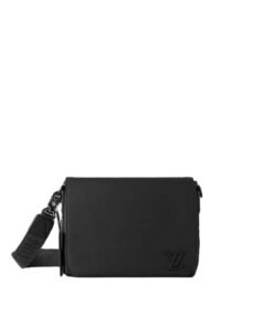 LOUIS VUITTON TAKEOFF MESSENGER